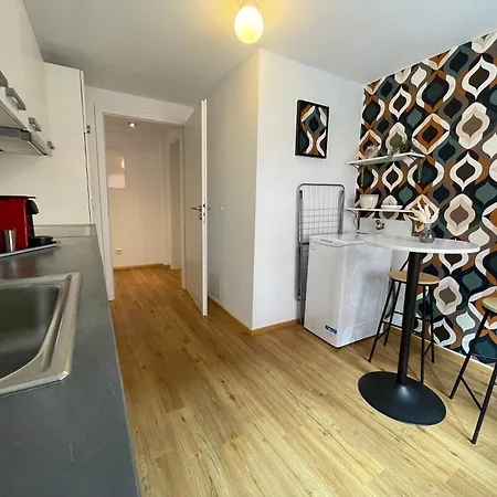 Retro-chic In Der Bregenzer Fussgaengerzone アパート *